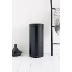 Brabantia Mülleimer 114540, NewIcon, Schwarz, Aus Metall, 30 Liter -Haushaltsprodukte 7d77acccf46407004c5f2b858519a01c0f00b323 muelleimer brabantia 114540 newicon schwarz