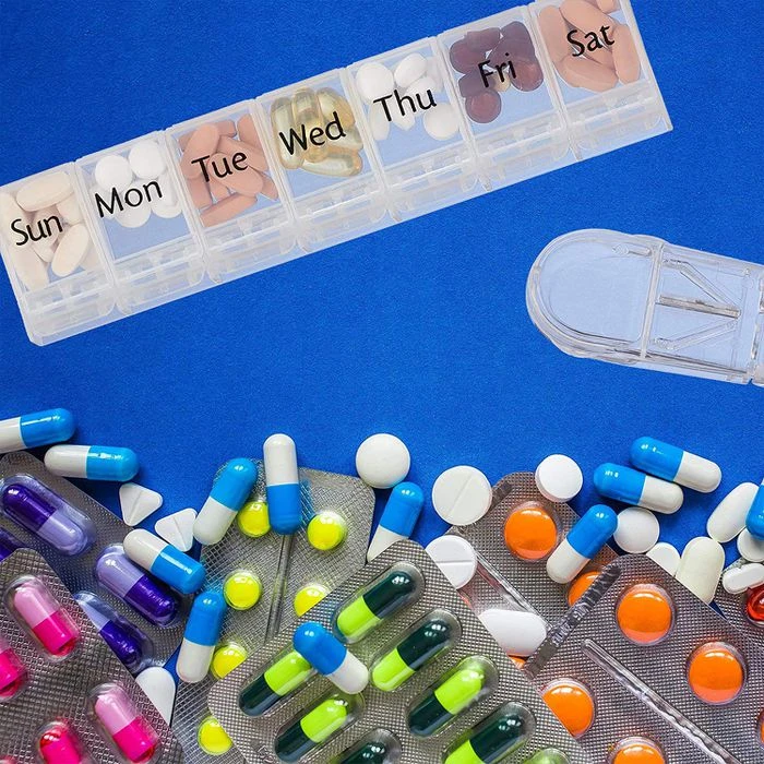 Relaxdays Tablettenbox 7 Tage, Täglich, Inkl. Tablettenschneider 3 Relaxdays Tablettenbox 7 Tage, Täglich, Inkl. Tablettenschneider – Bild 3