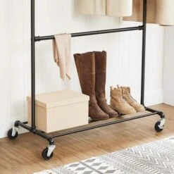 Songmics Garderobenständer HSR62BK, Bis 110 Kg, Mit Rollen, Metall, Schwarz -Haushaltsprodukte b58b12aaf05cd46763044529b60e2f5ea5698afc garderobenstaender songmics hsr62bk bis 110 kg