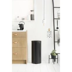 Brabantia Mülleimer 114540, NewIcon, Schwarz, Aus Metall, 30 Liter -Haushaltsprodukte fe6bb84e32650e5135d162d0fc37e6fdd8cffc45 muelleimer brabantia 114540 newicon schwarz